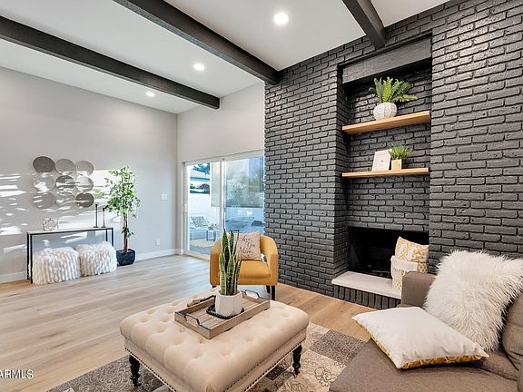 4th image of 1514 E SOLANO Drive