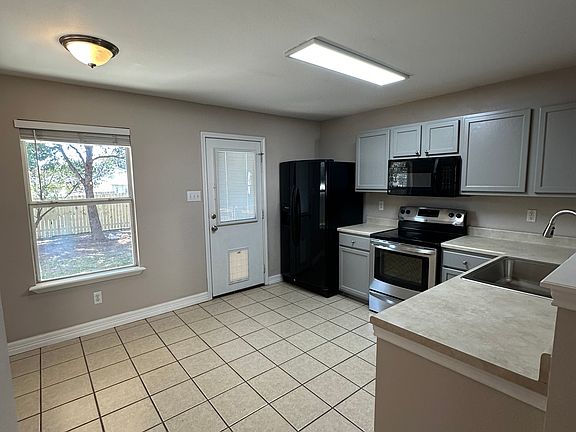 5th image of 4042 Bulverde Pkwy