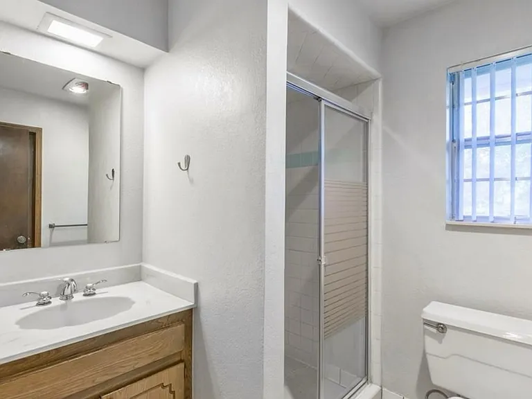 517 Partridge Ln — Photo 3