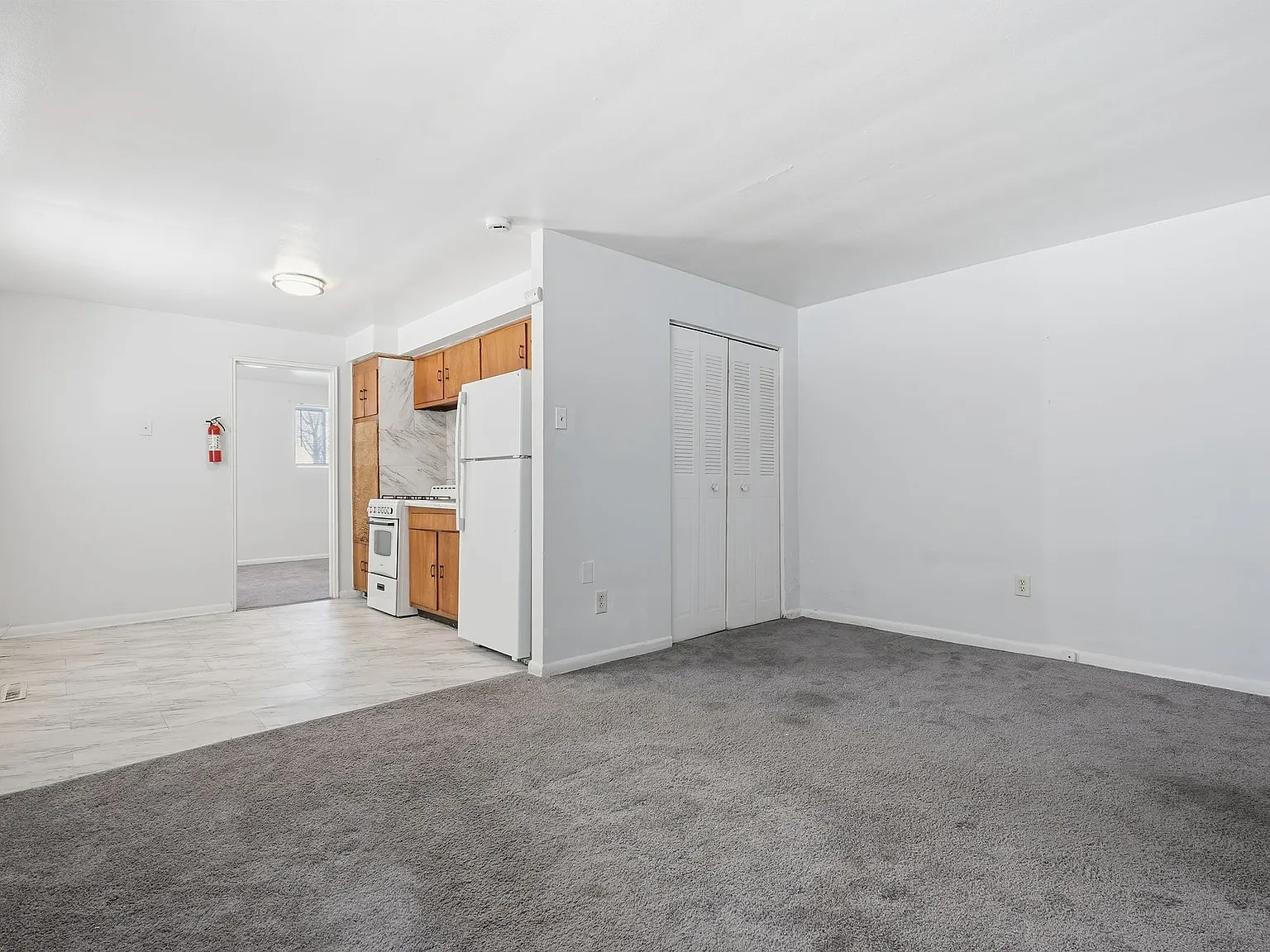 Palmyra Arms Apartments — Photo 3