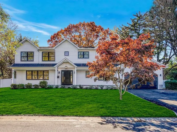 9 Chestnut Road, Manhasset, NY 11030