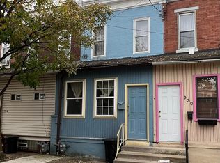 932 Cedar St, Camden, NJ 08102