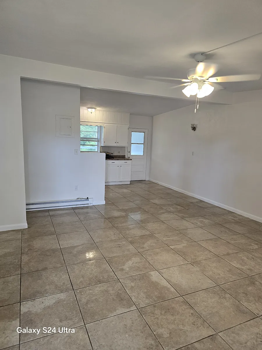 Building Photo - 2326B Shenandoah Rd #2