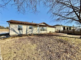 32 Reeder Dr, Decatur, IL 62521