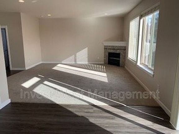 5th image of 5917 NE 38th Ct Unit A