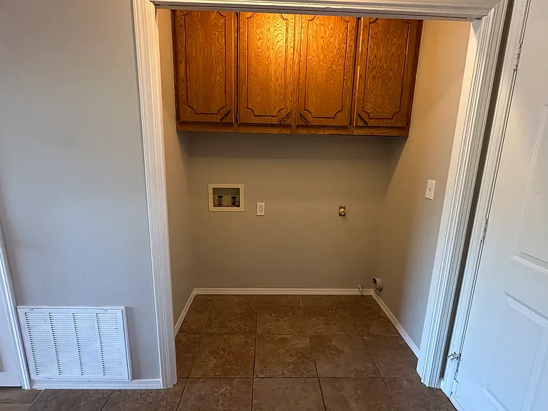 211 N Grace St #6 — Photo 11