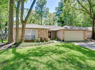 156 W Woodstock Circle Dr, Spring, TX 77381