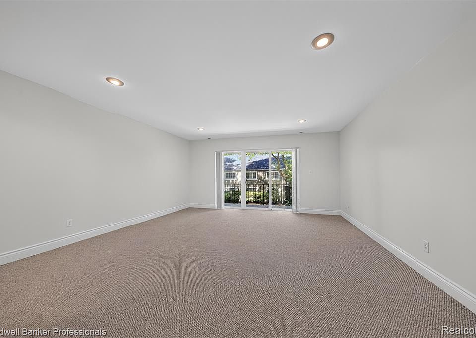 1111 N Old Woodward Ave Unit 17, photo 15