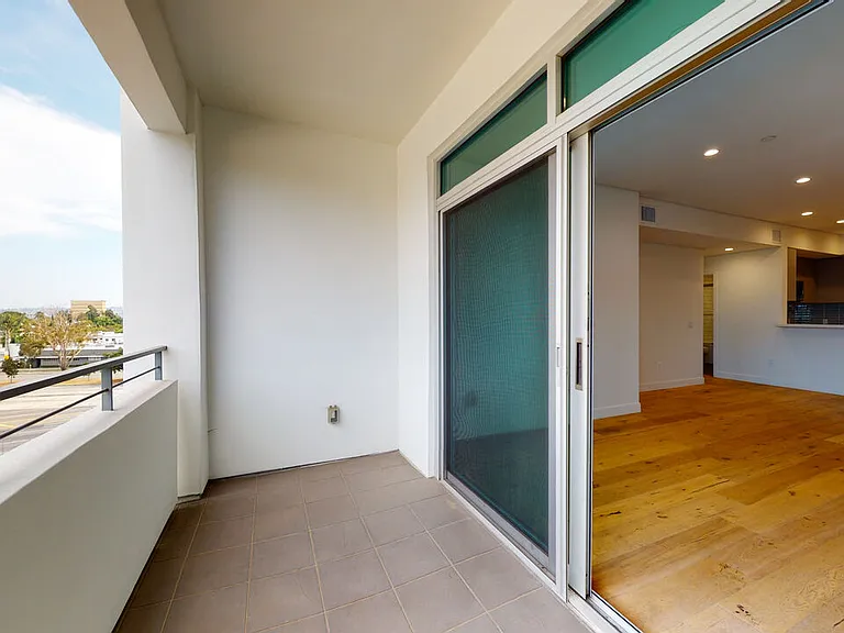 938 S Orange Grove Ave #203 — Photo 9
