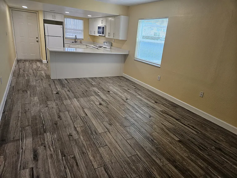 2035 Alpine Rd #3 — Photo 7