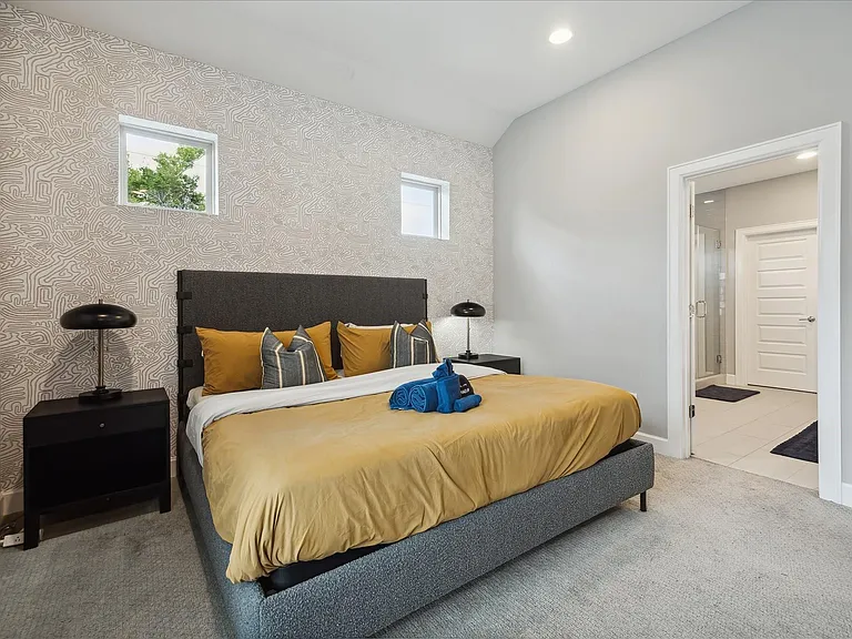 1412 Cleburne St — Photo 18