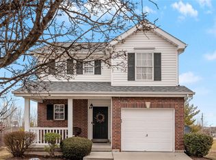 321 Tyndale Dr #14, O'Fallon, MO 63366
