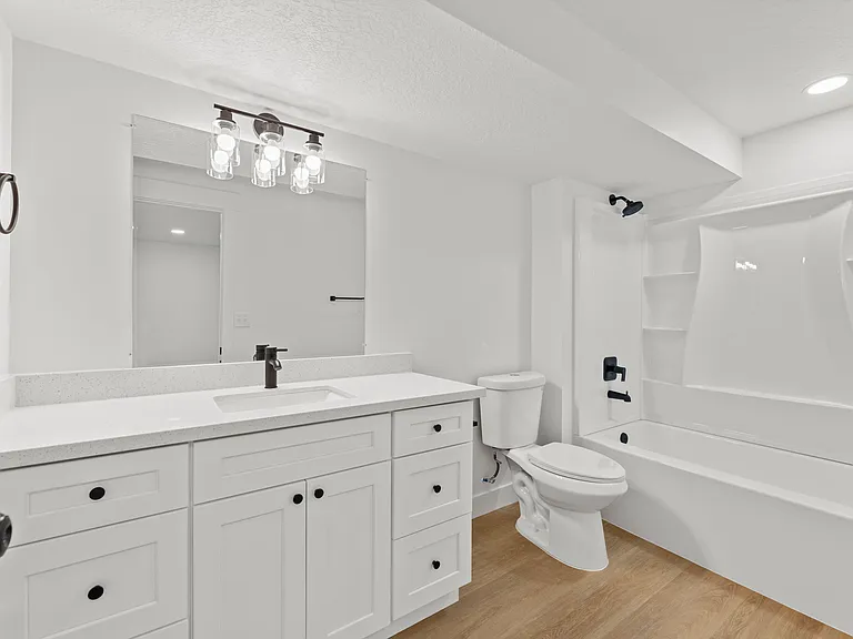 1475 W Skyline Dr — Photo 10
