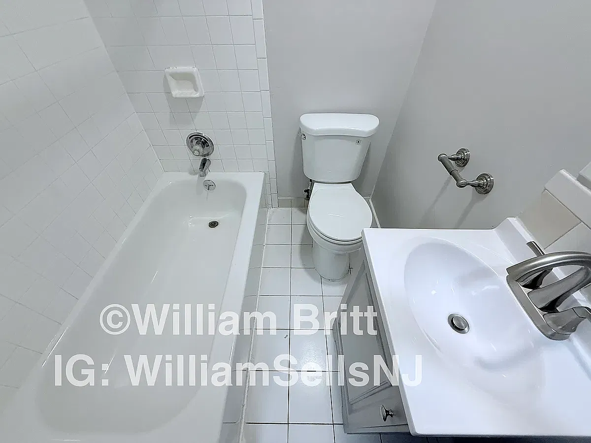 Studio, $1,495 — Photo 3