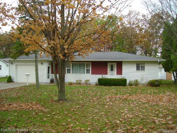 7076 Notre Dame St, Caseville, MI 48725