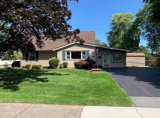 132 Kaymar Dr, Rochester, NY 14616