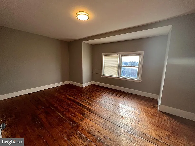 337 W Lemon St — Photo 13