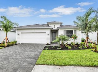 2374 Avocado Ln, Naples, FL 34120