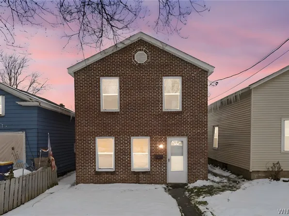 99 Olcott St, Lockport, NY 14094