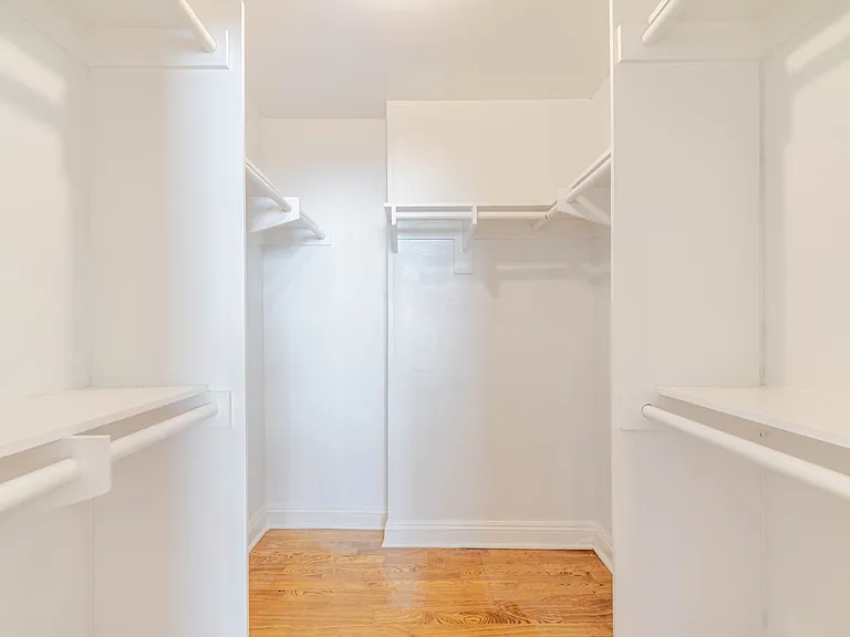 14141 Dickens St #211 — Photo 18