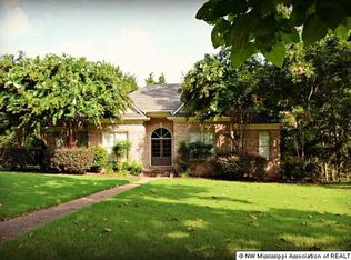 614 Cedar Grove Cv, Hernando, MS 38632