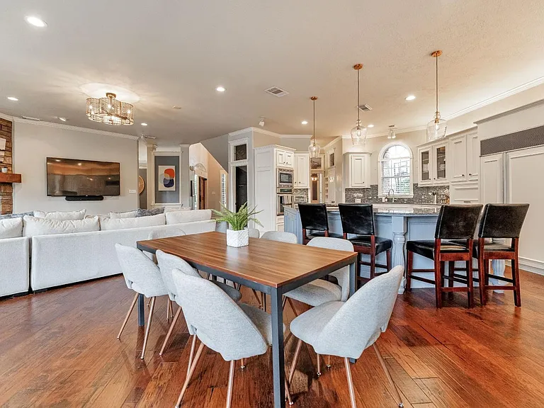 8311 Shoregrove Dr — Photo 8