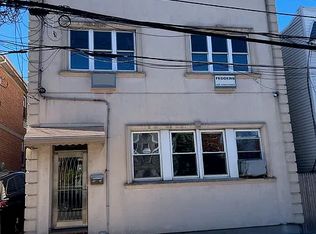 5630 Remsen Pl, Maspeth, NY 11378
