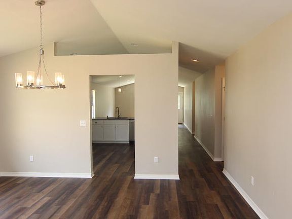 2nd image of 1662 Florence Ave