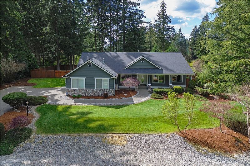 2nd image of 8011 Countrywood Drive SE