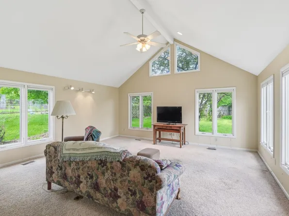 2729 Bellevue Dr, Fort Wayne, IN 46825