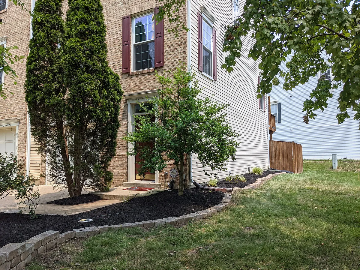 Building Photo - 2435 Clover Field Cir
