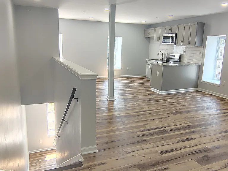 3412 N 19th St #3 — Photo 3