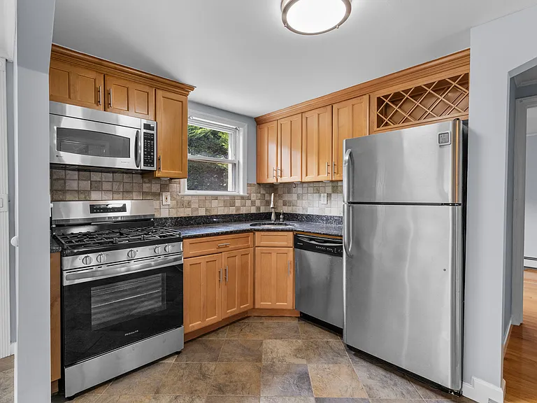 57 Rochester Ave #1 — Photo 9