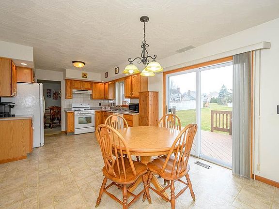 2nd image of 21 Montgomery Dr