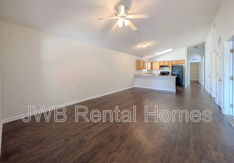 8526 Kona Ave — Photo 4