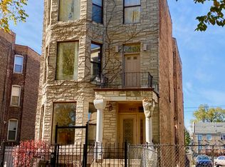 4432 S Prairie Ave #2, Chicago, IL 60653