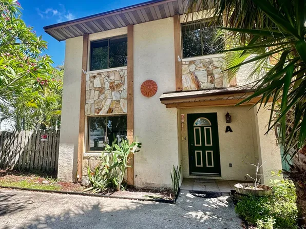 236 Chandler St APT A, Cape Canaveral, FL 32920