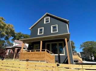 9979 S Winston Ave, Chicago, IL 60643