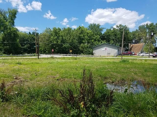 2nd image of 4890 E Miami River Rd