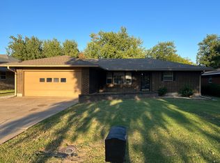 1019 Canterbury Rd, Enid, OK 73703