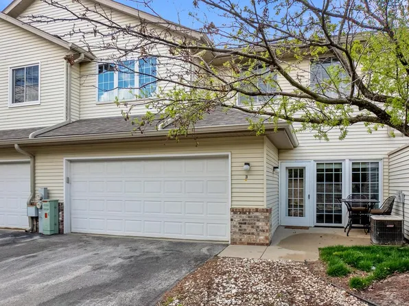 2425 Fox River PARKWAY #B, Waukesha, WI 53189