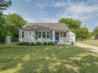 653 N Parkwood Ln, Wichita, KS 67208
