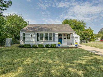 653 N Parkwood Ln, Wichita, KS, 67208