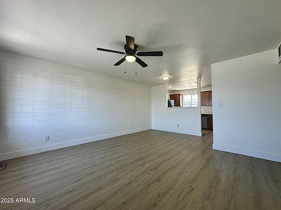 4th image of 1137 E 11TH Street