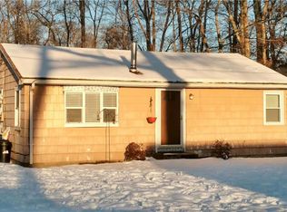 44 Restful Valley Rd, Tiverton, RI 02878