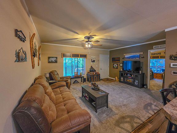 5th image of 537 Thompson Creek Rd Unit 16