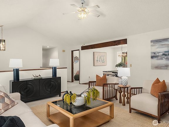 4th image of 4036 NE 204th Street