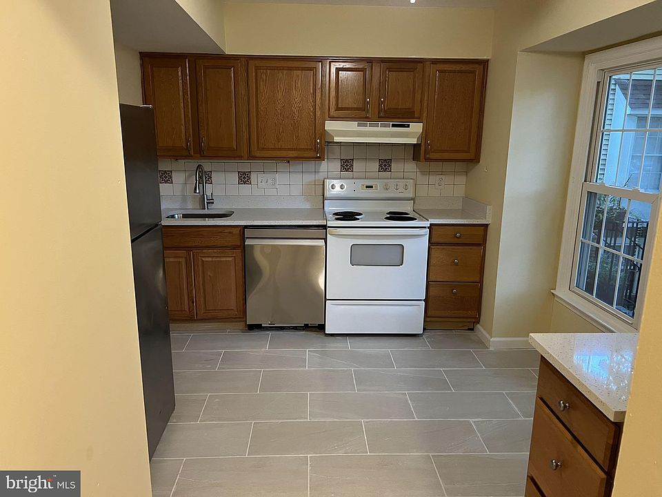 Candlewood 26 Kettle Ct Windsor Mill MD Zillow