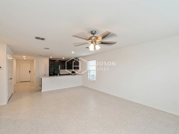 4th image of 3115 Helix Bay Dr