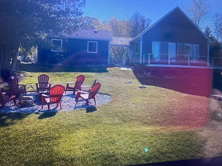 212 Rivershore Dr — Photo 8